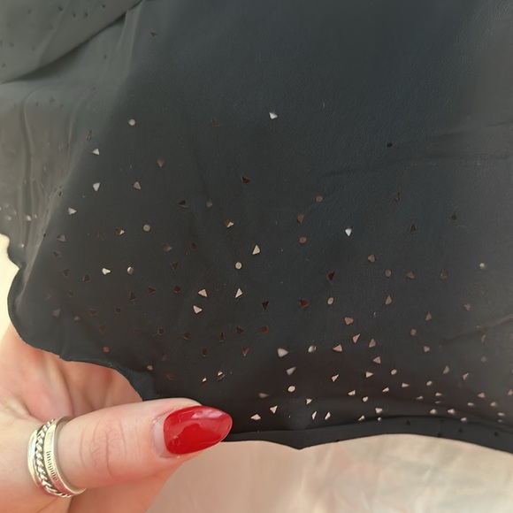 Lulu top - Picture 3 of 3